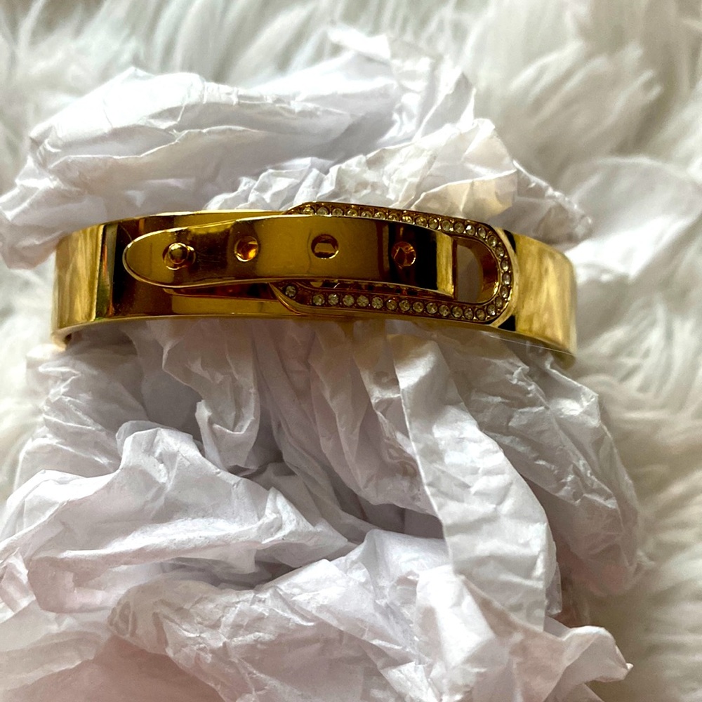 *NEW*MICHAEL KORS Gold Clasp BRACELET